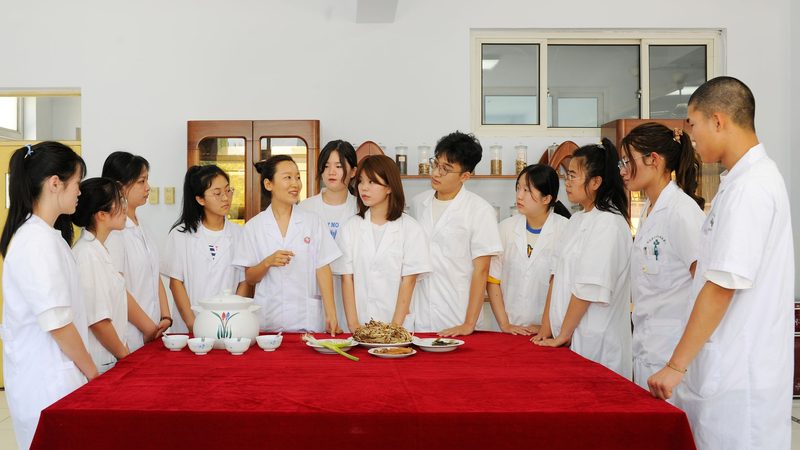 为了避免加盟养生馆时上当受骗，以下要点需重点关注：